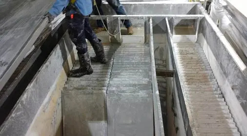 Vertical Clarifier rebuild — installation of lamella plates Vertical Clarifier rebuild -- installation of lamella plates